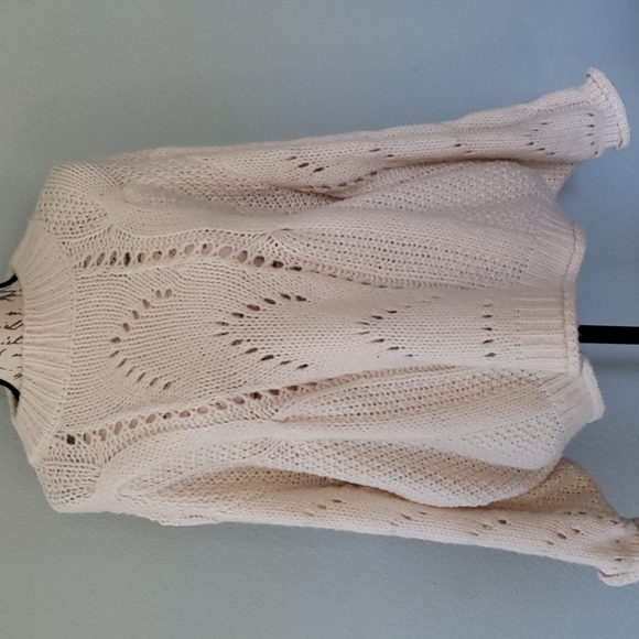 Cream Sweater medium - Picture 4 of 6